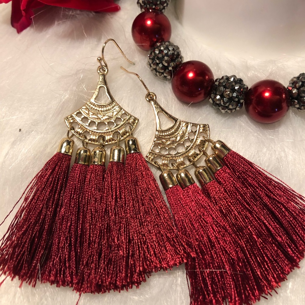 Jewelry Set - Picture 2 of 3